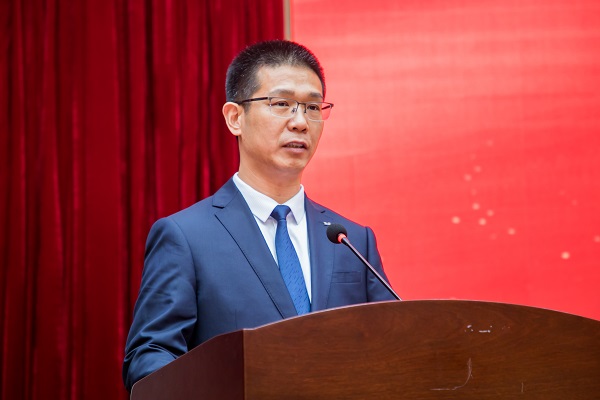 河南省建筑业协会中小企业分会会长、玩球「中国」官方网页版总经理祝建明作表态发言.jpg