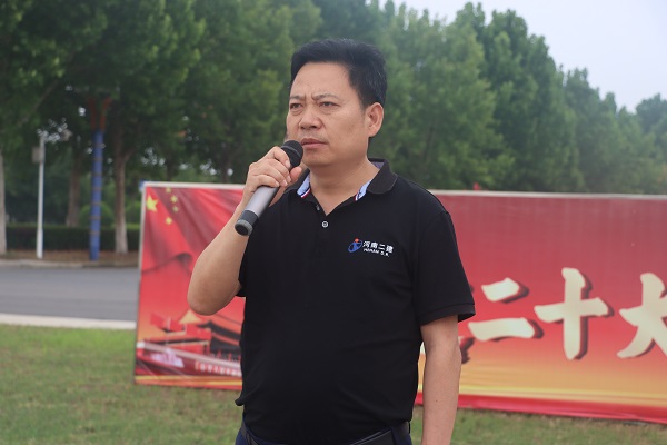 玩球「中国」官方网页版人力资源部部长夏卫新致欢迎词.JPG
